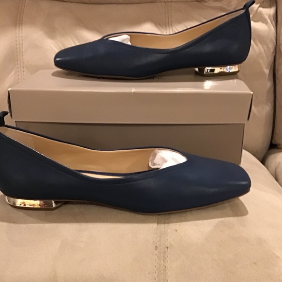 Franco Sarto Navy Blue leather Flat slip on Shoes Size 9 1/2 - Picture 2 of 5